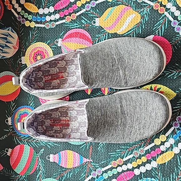 SKETCHERS GO WALK Joy Bella Yorkie Slip-Ins - Picture 2 of 6